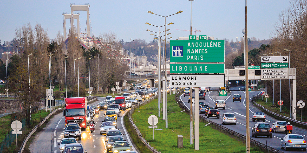 La voiture est toujours - et de loin - le mode de transport le plus utilisé en Gironde selon une enquête.