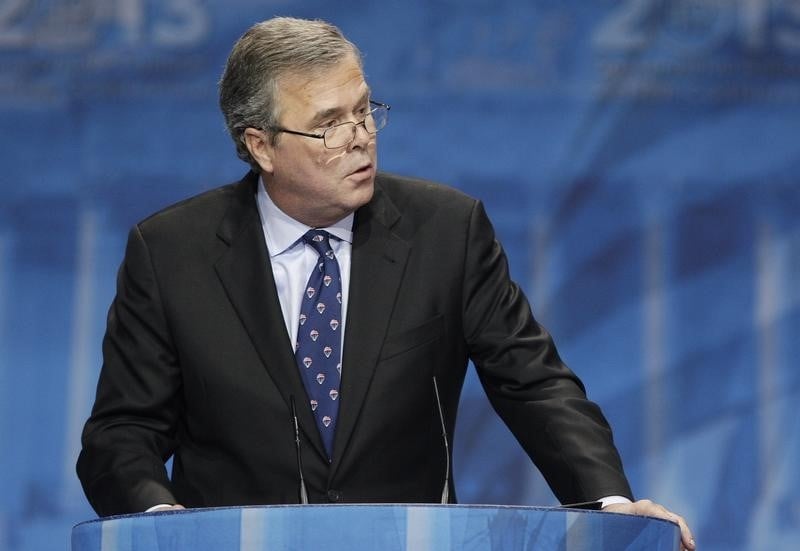 George W. Bush espère que son frère Jeb sera candidat en 2016