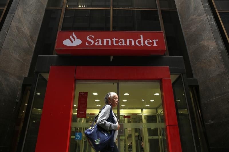 Santander annonce des profits en hausse de 32% sur neuf mois