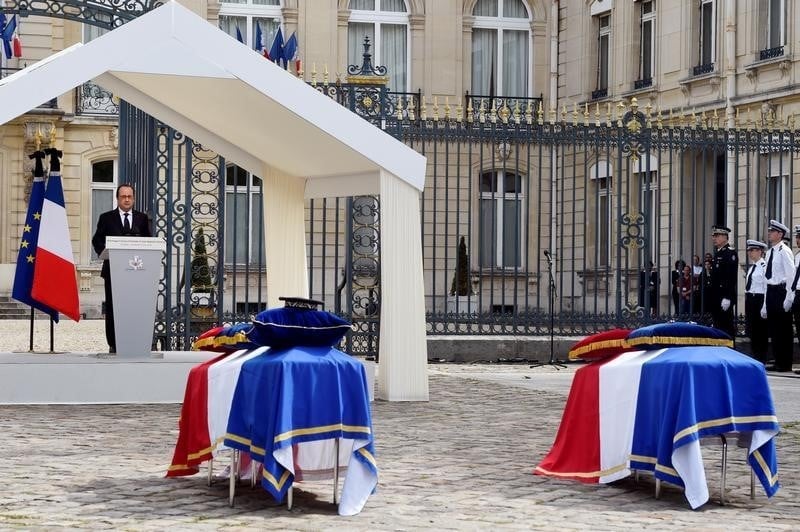 Deux proches de larossi abballa mis en examen