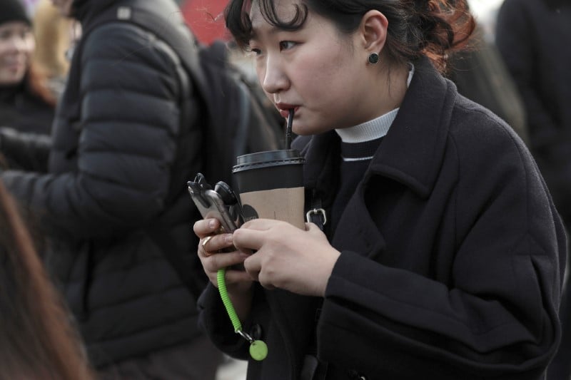 Environnement: londres va interdire les pailles en plastique
