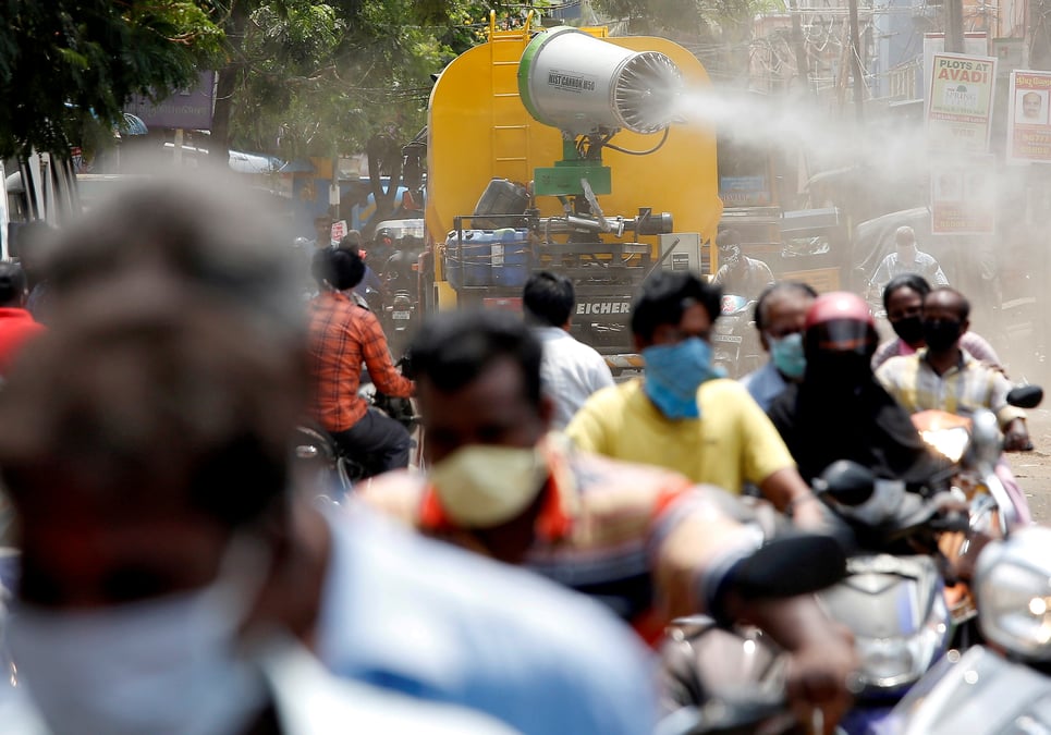 Coronavirus: l'inde veut assouplir les restrictions, baisse des nouveaux cas