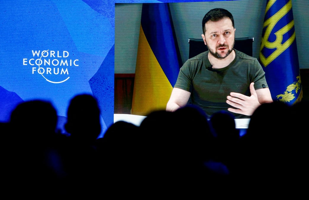 Le monde se trouve a un tournant, dit zelensky a davos
