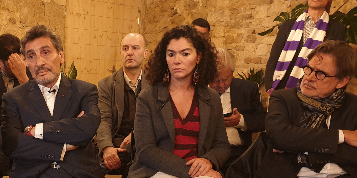 Mohed Altrad (à gauche), aux côtés d'Ariane Sultan et Jacques Touchon, membres de son comité de soutien