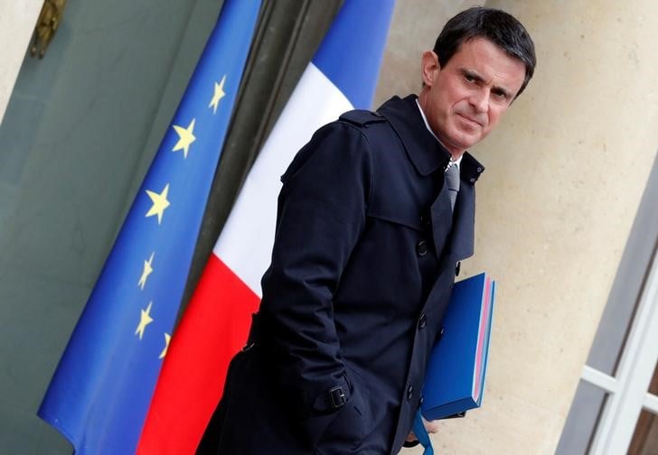 La cote de popularite de manuel valls ne cesse de baisser