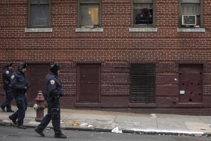 Vingt millions de dollars pour equiper les policiers de cameras aux usa