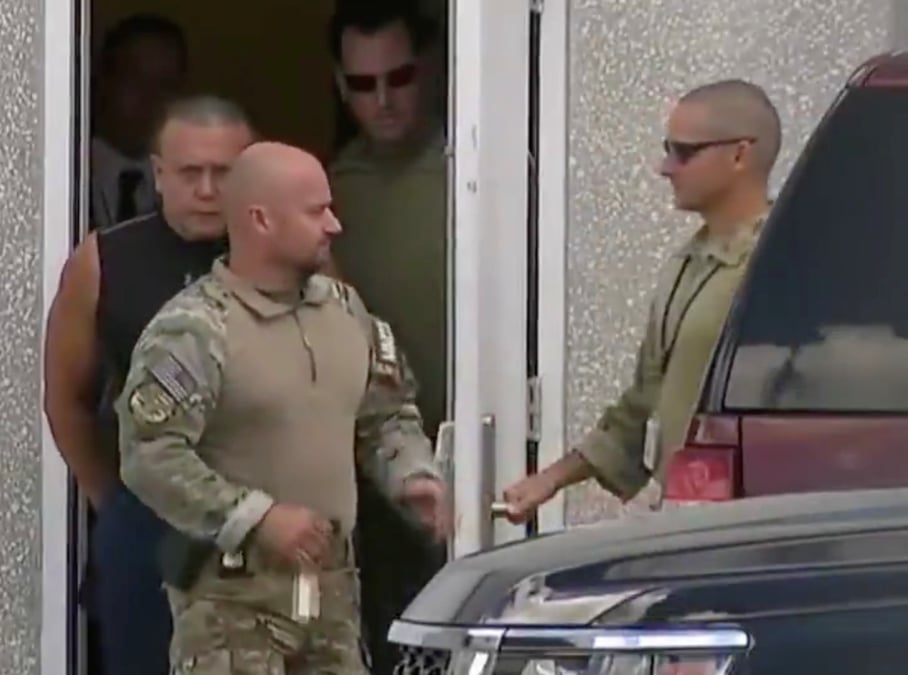 Colis pieges: le suspect, pro-republicain connu de la justice