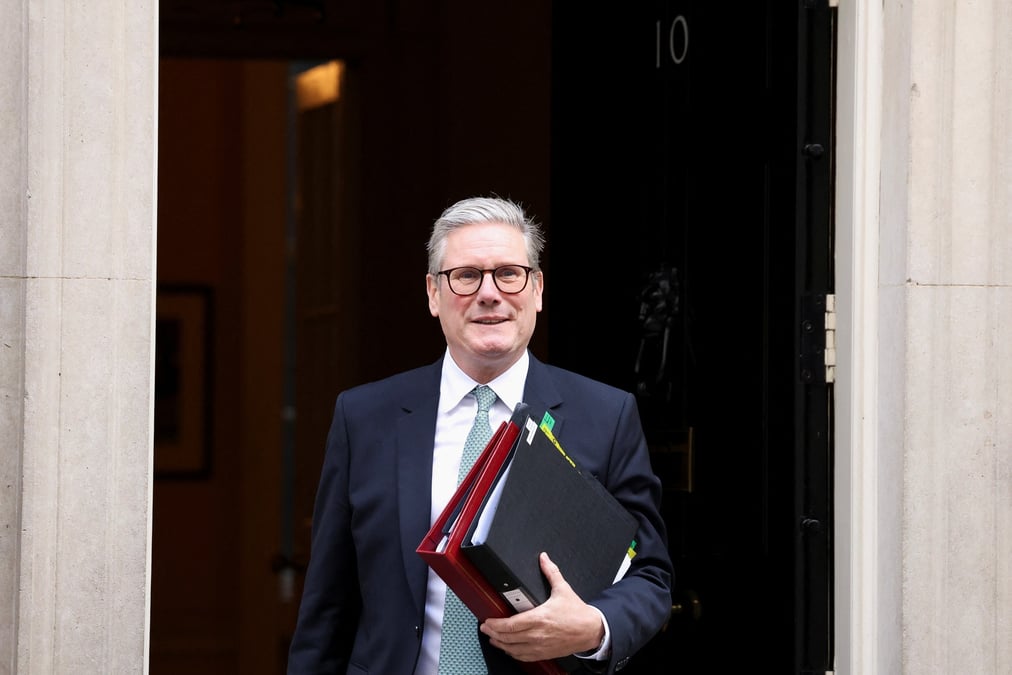 Le nouveau Premier ministre britannique Keir Starmer doit gérer le dérapage des finances publiques et un ralentissement de l'activité économique en parallèle.