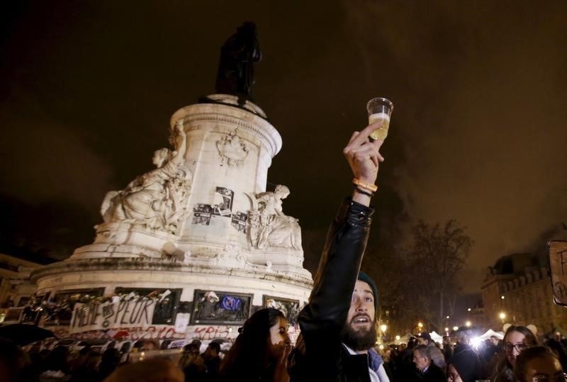 Hommages aux victimes des attentats du 13 novembre