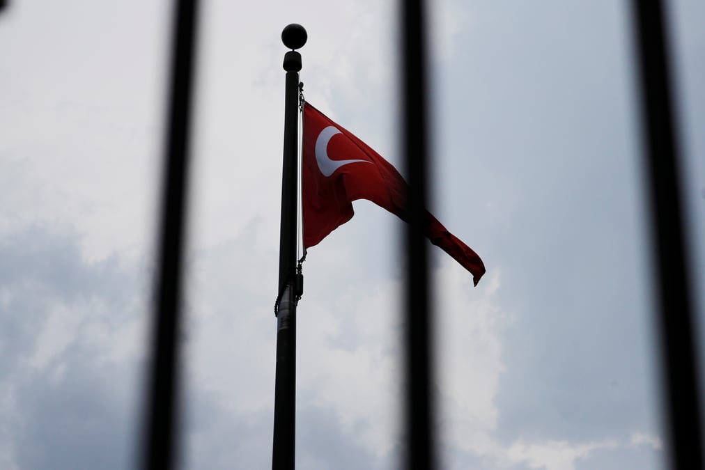 La turquie promet "d'enterrer" les combattants kurdes en syrie