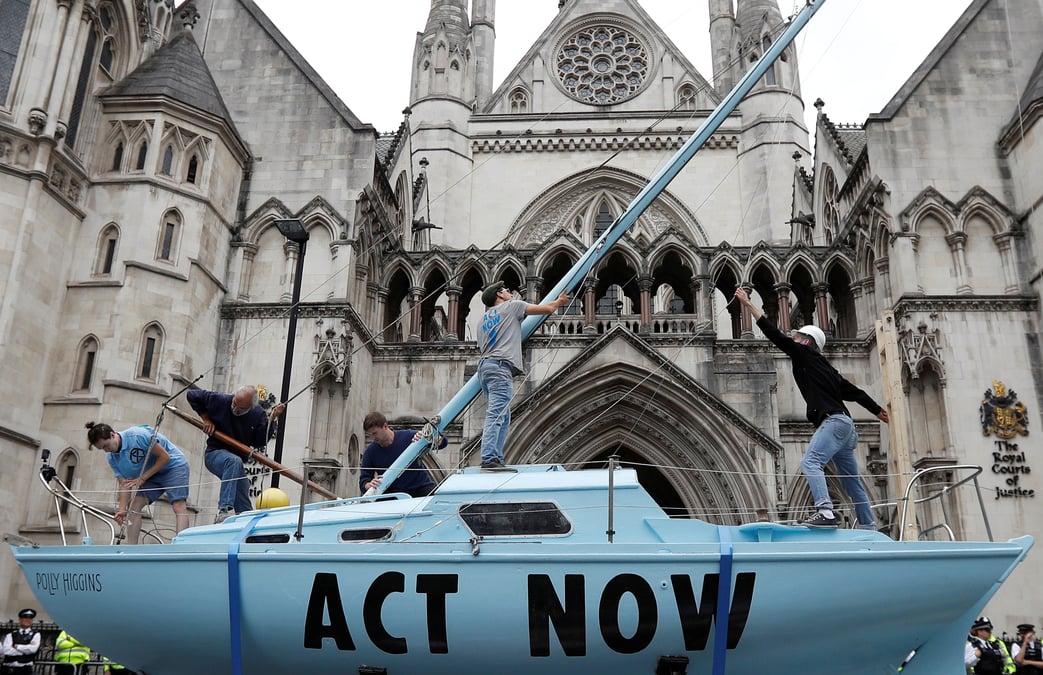 Climat: extinction rebellion manifeste dans cinq villes britanniques