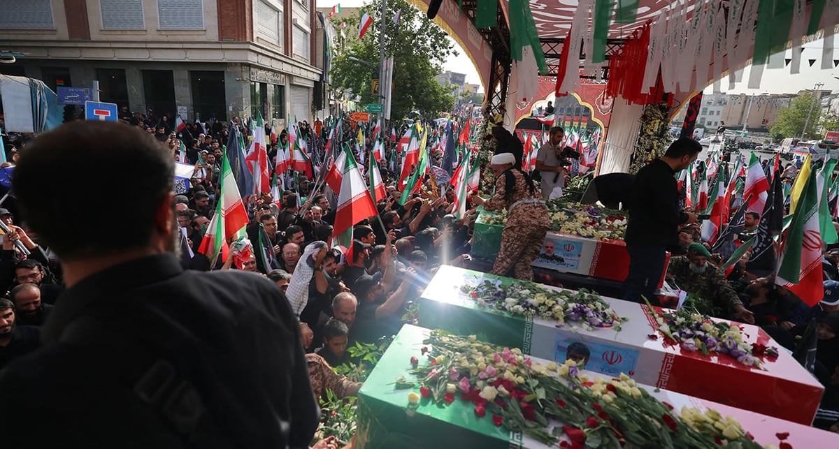 Samedi, le pouvoir iranien a organisé les funérailles monstres de 60 personnalités tuées par les missiles israéliens pendant la « guerre des douze jours ».