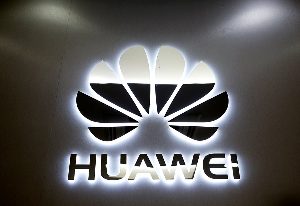 Huawei ne pourra plus preinstaller sur ses mobiles les applications facebook
