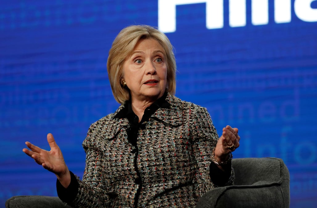 "personne ne l'aime": quand hillary etrille bernie