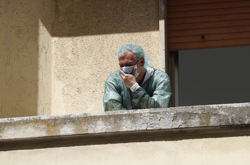 Coronavirus: le bilan quotidien des deces repart a la hausse en italie