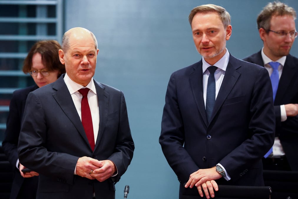 Le chancelier allemand olaf scholz et le ministre des finances christian lindner a la chancellerie a berlin