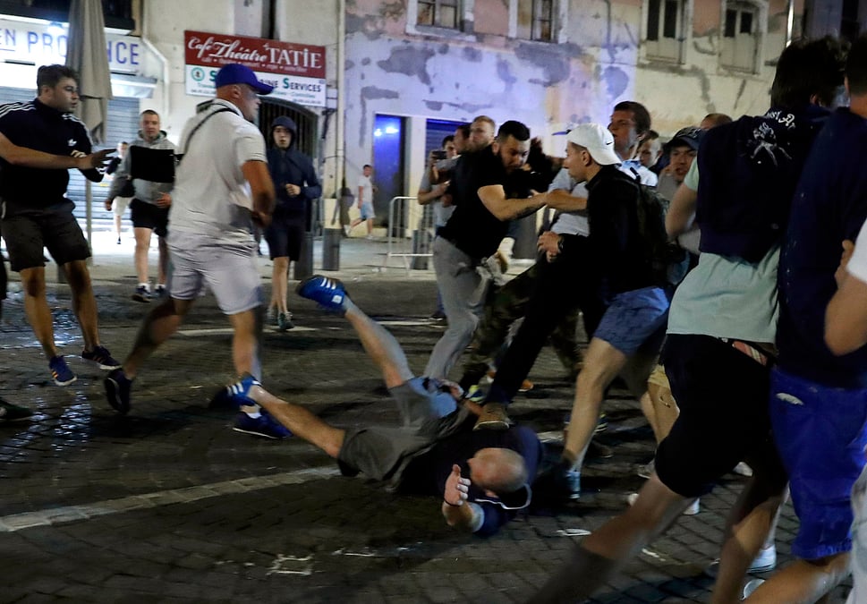Affrontements a marseille en marge de l'euro
