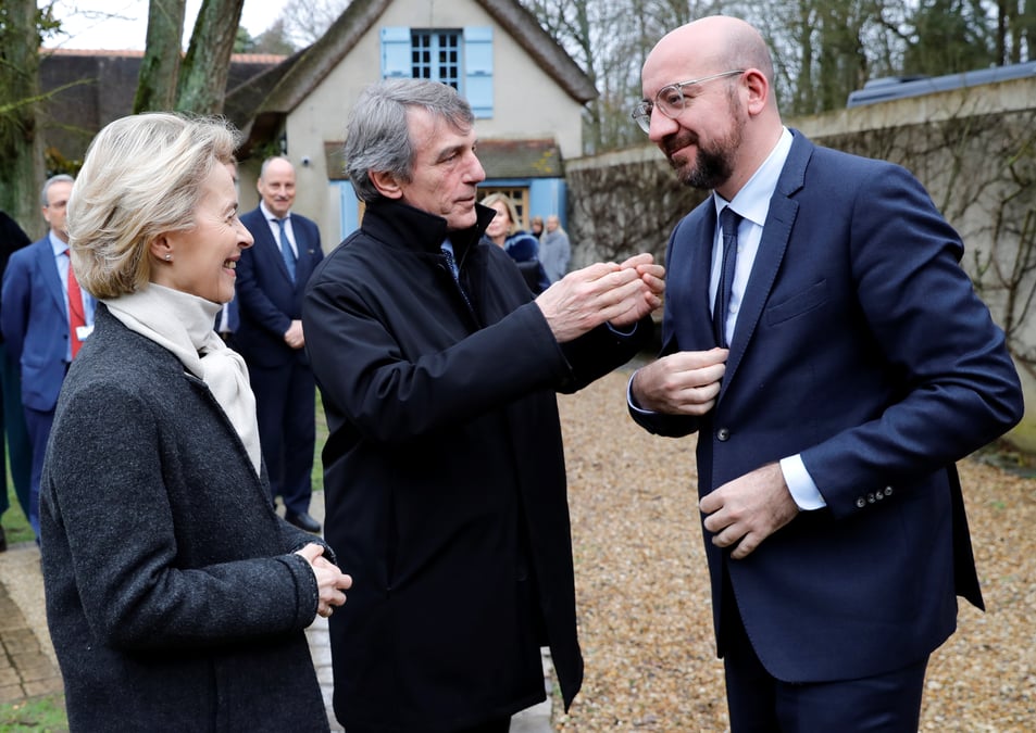 Bruxelles a londres: l'acces au marche unique dependra du respect des regles europeennes