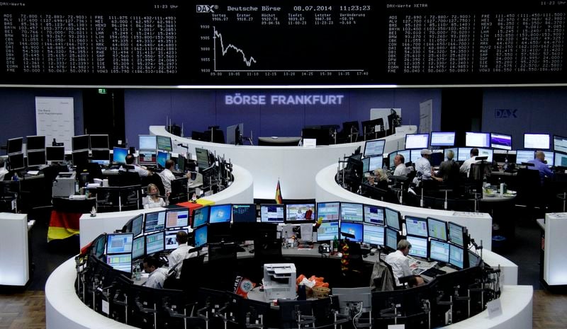 Les Bourses européennes creusent leurs pertes à la mi-séance