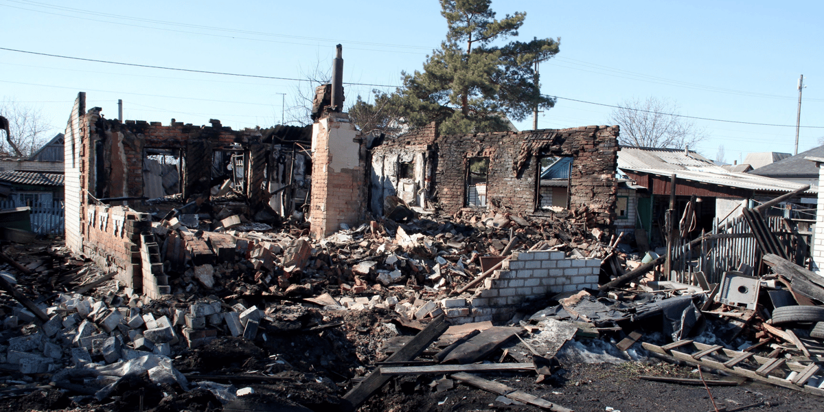 Ukraine: deux soldats russes captures plaident coupable de crime de guerre