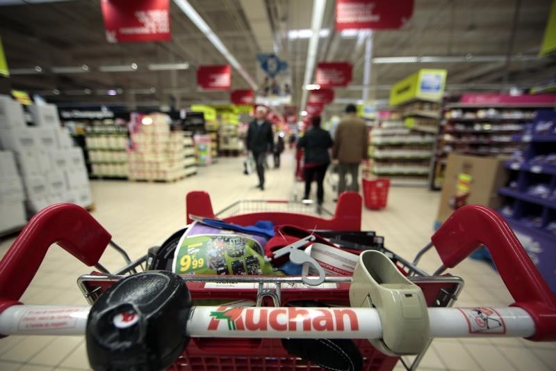 Auchan promet un redressement dans ses hypers en france en 2018