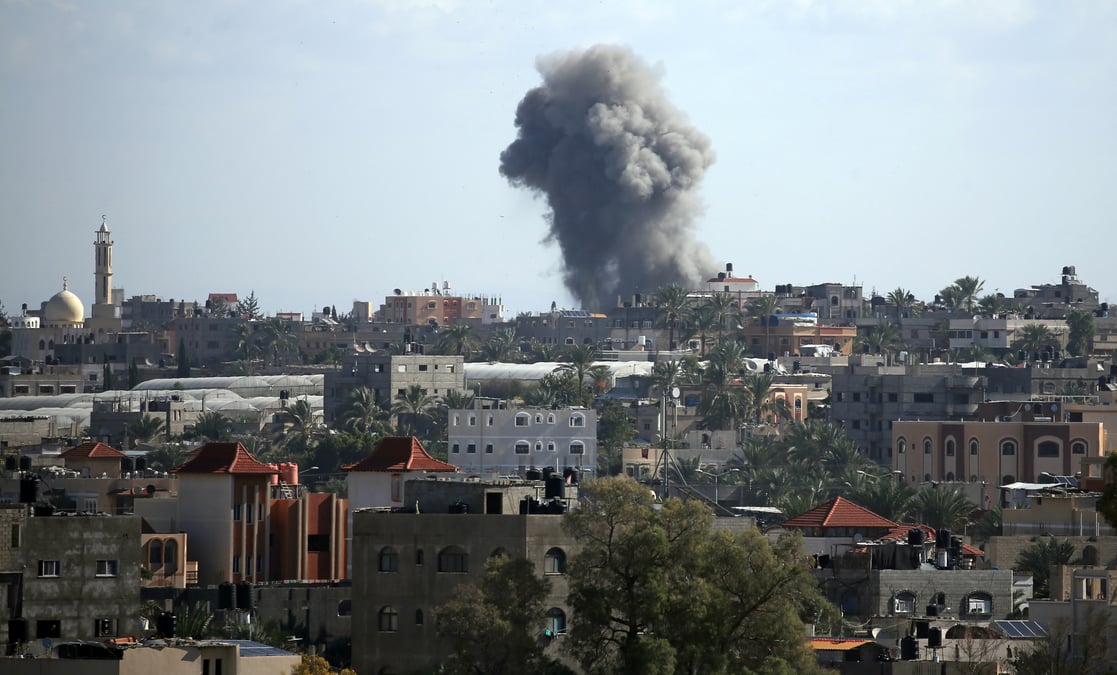 Bande de gaza: l'armee israelienne dit avoir bombarde 80 cibles
