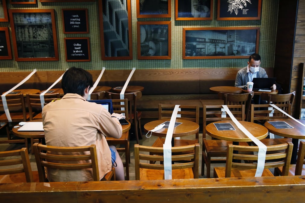 Coronavirus: fermeture des bars et des pubs a hong kong