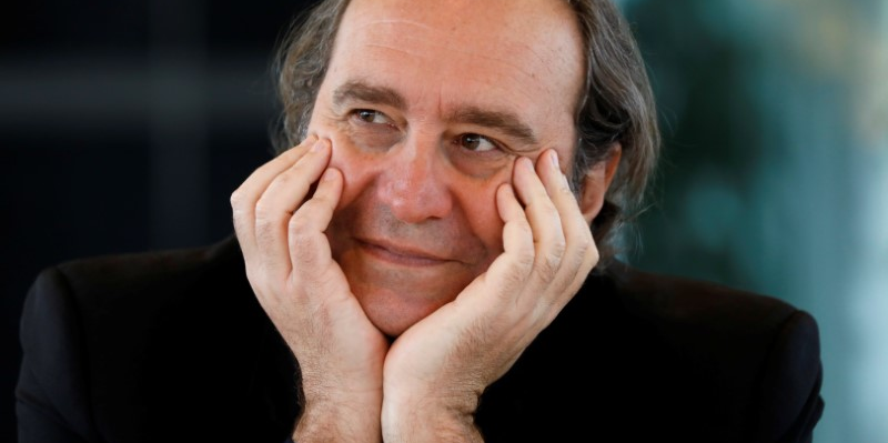 Xavier niel transfere l'essentiel de ses parts d'iliad a une holding