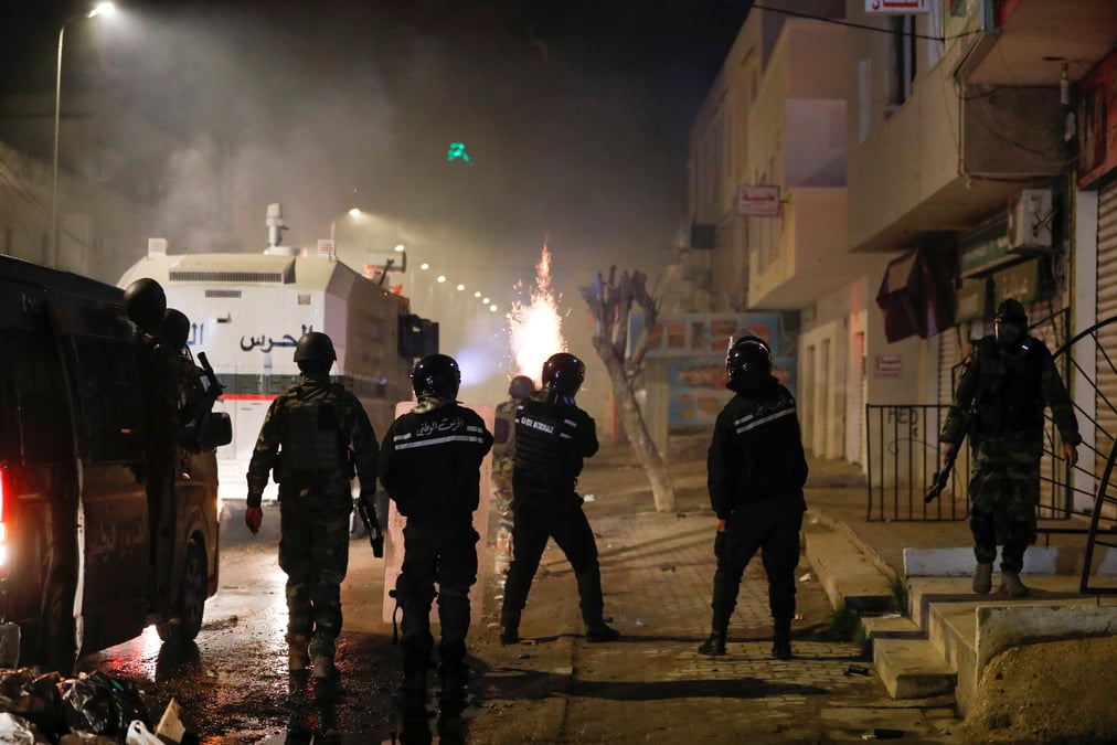 Les manifestations continuent en tunisie