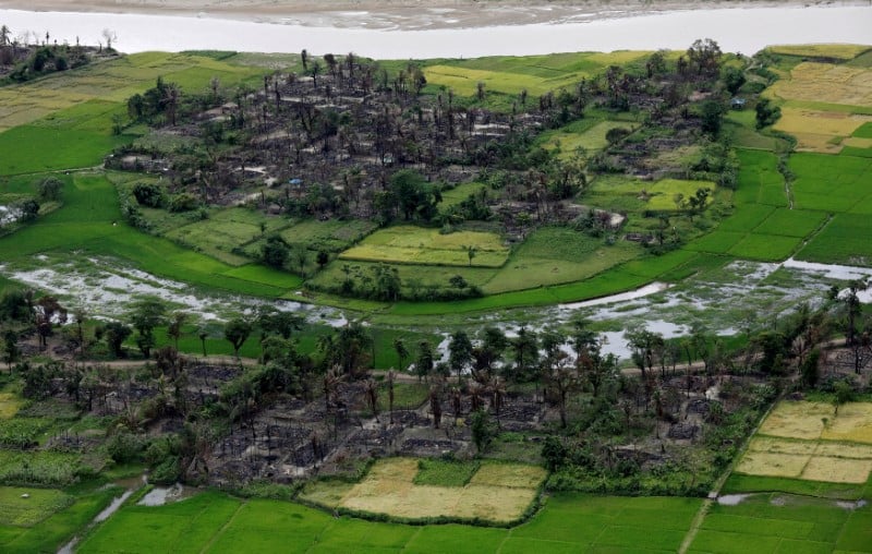 Birmanie: des bases construites sur d'anciens villages rohingya, rapporte amnesty
