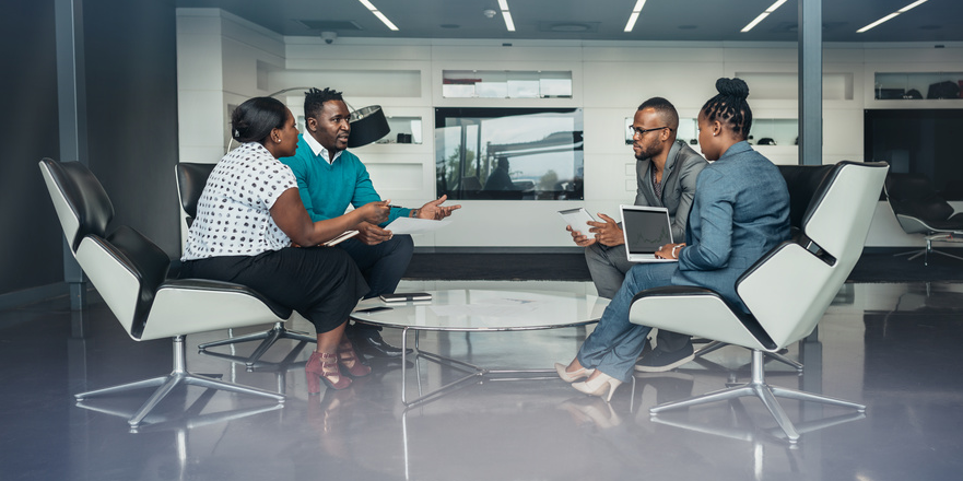 La jeunesse africaine innove pour l'énergie startup pme équipe rh ressources humaine