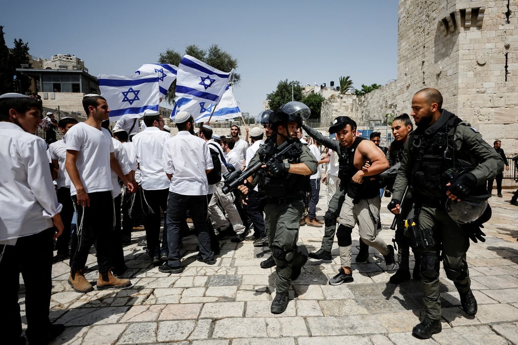 Vives tensions a jerusalem avant la "marche des drapeaux"