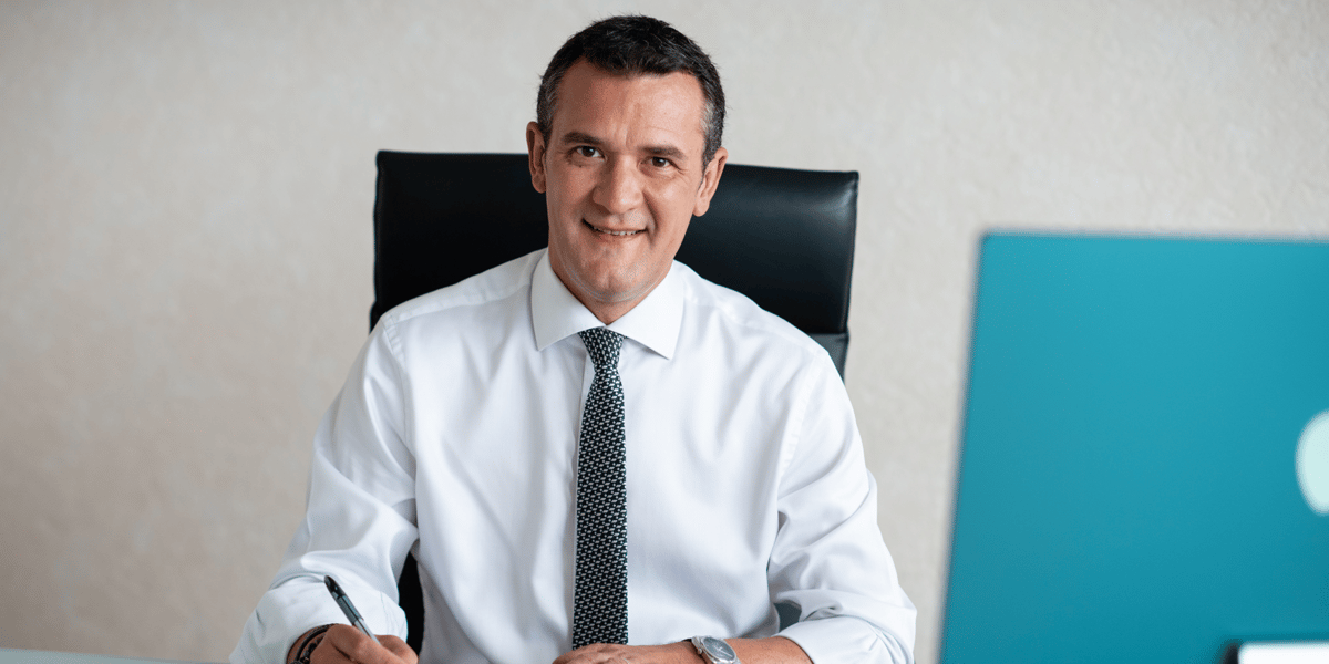 « Il y a deux poids, deux mesures. On ne lutte pas à armes égales avec Tarbes-Lourdes », dénonce Nicolas Patriarche. Le maire (LR) de Lons préside le Syndicat mixte de l'aéroport de Pau Pyrénées depuis 2019.