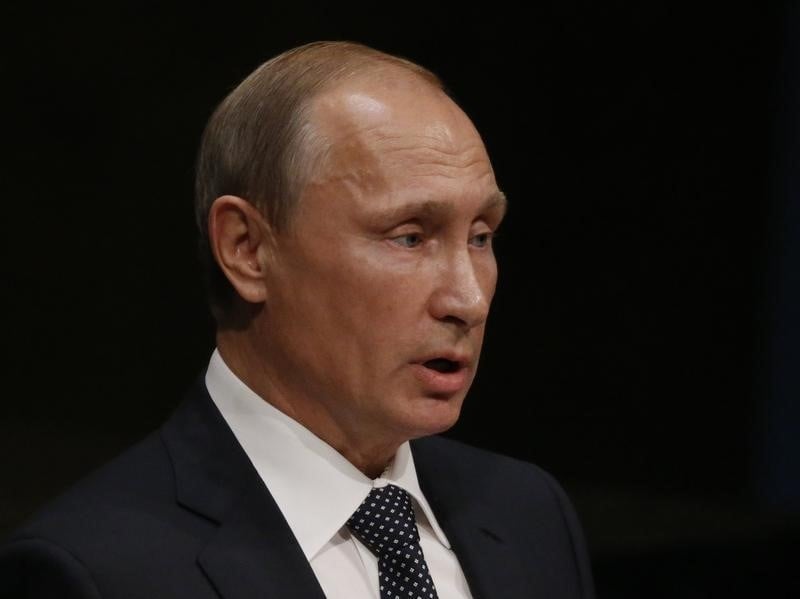 Vladimir poutine autorise a deployer les forces armees russes en syrie
