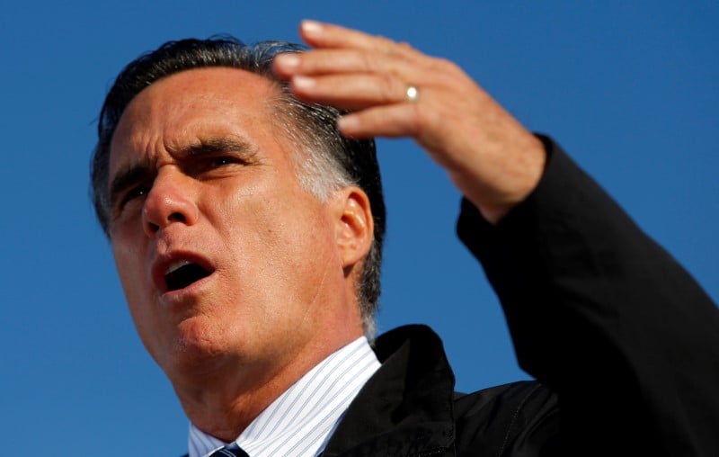 Republican presidential nominee mitt romney speaks at a campaign rally at the airport in lynchburg
