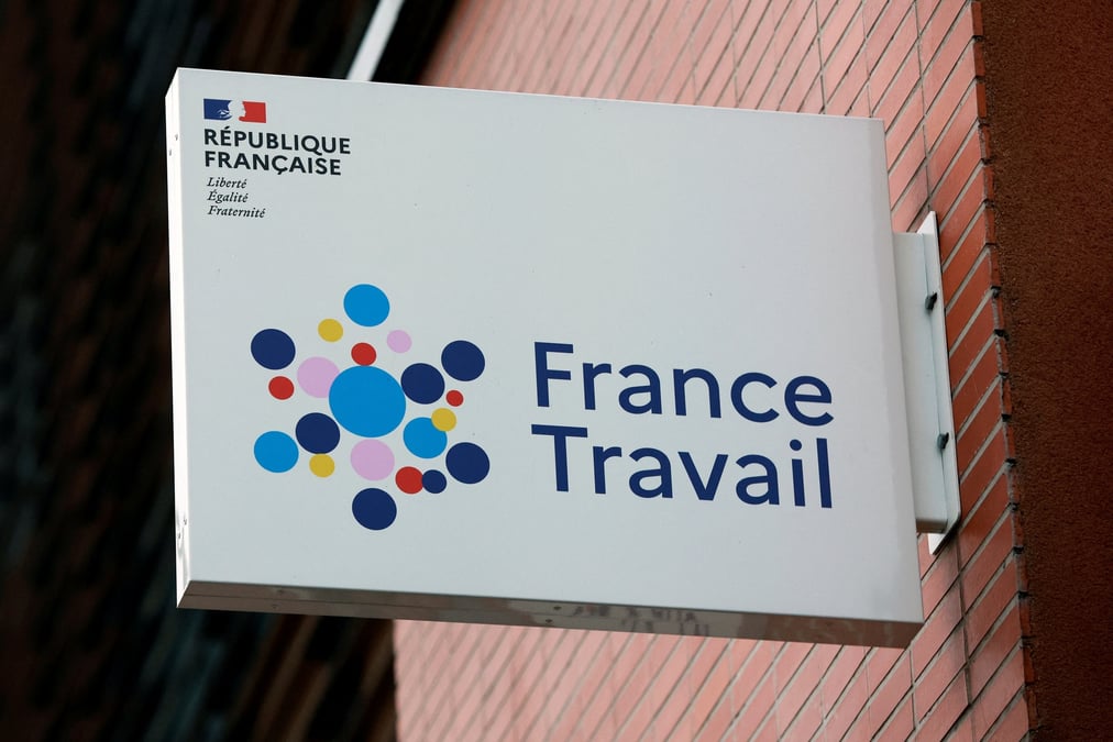 Chez les jeunes de moins de 25 ans, la hausse atteint 8,5%.