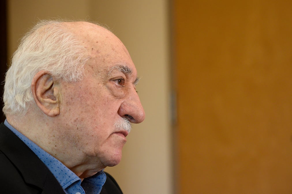 Trump a evoque l'extradition de gulen avec erdogan, dit cavusoglu