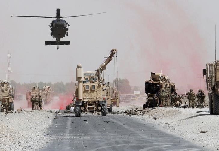 Attentat suicide en afghanistan contre l'otan, des victimes