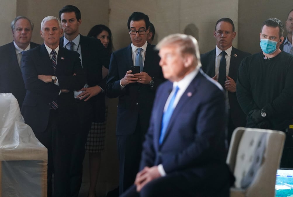 Quelque 100.000 americains pourraient etre tues par le coronavirus, dit trump