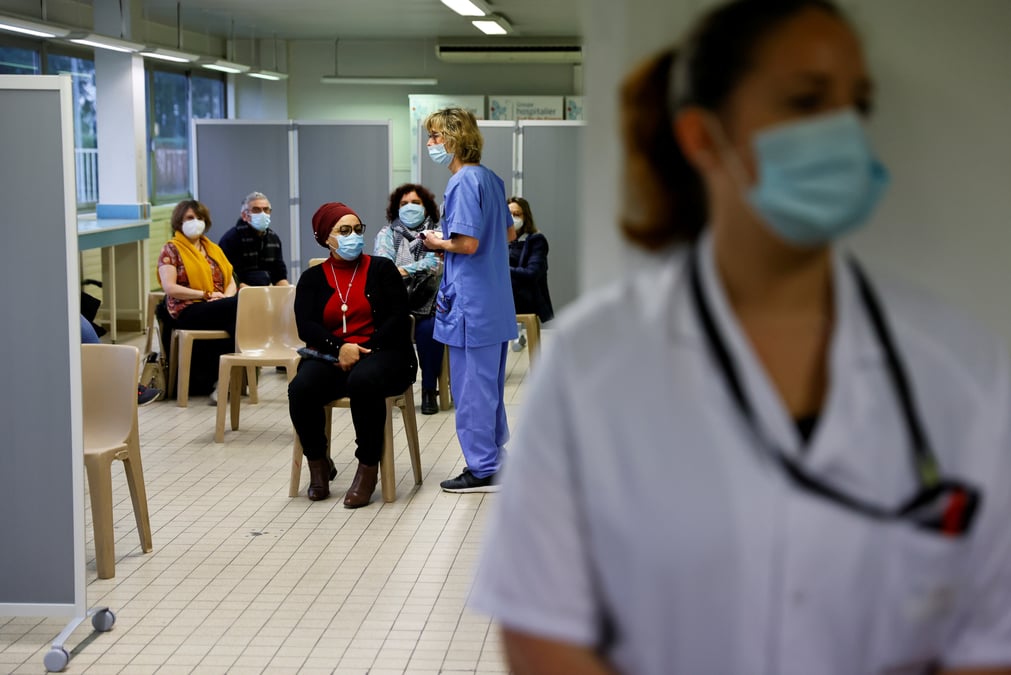 Coronavirus/france: la circulation du variant dit anglais reste pour l'instant maitrisee, selon lina