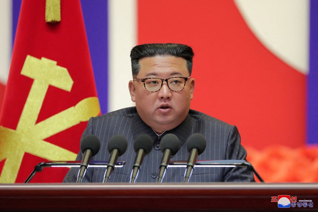 Kim jong-un annonce que la coree du nord a remporte la victoire sur l'epidemie de coronavirus, rapporte kcna