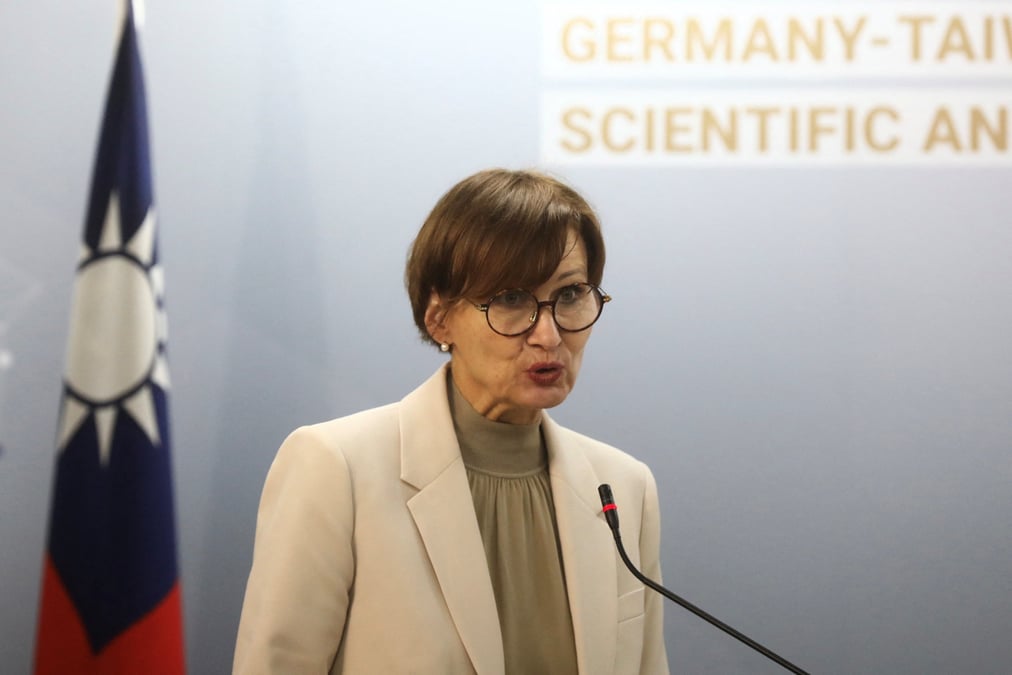 La ministre de l'education allemande bettina stark-watzinger