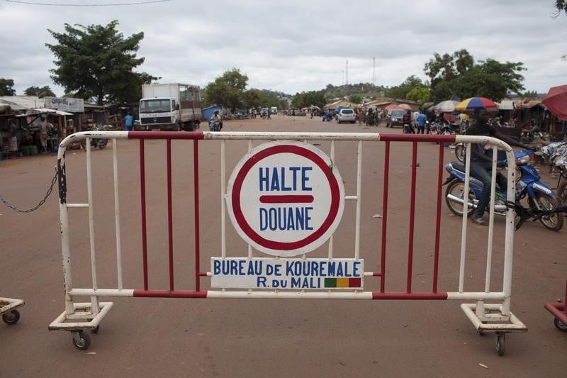Le Mali renforce ses contrôles aux frontières face à Ebola