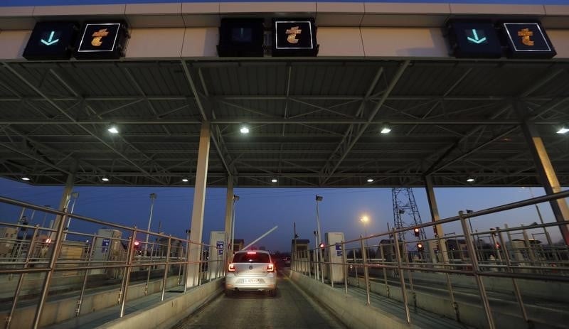 Le gel des tarifs autoroutiers ne porte pas sur l’ensemble du reseau