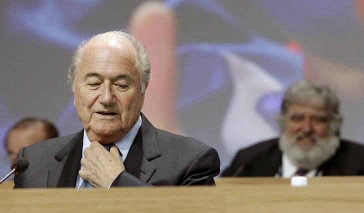 Sepp blatter va rester sous surveillance medicale pendant dix jours