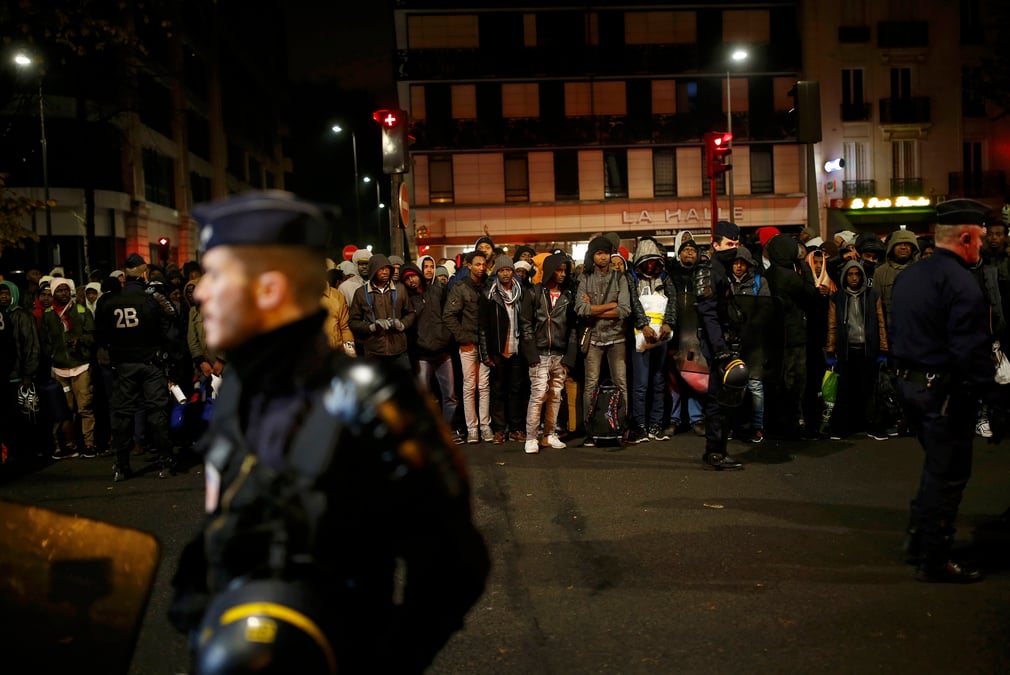 Ouverture d'un "centre humanitaire" a paris