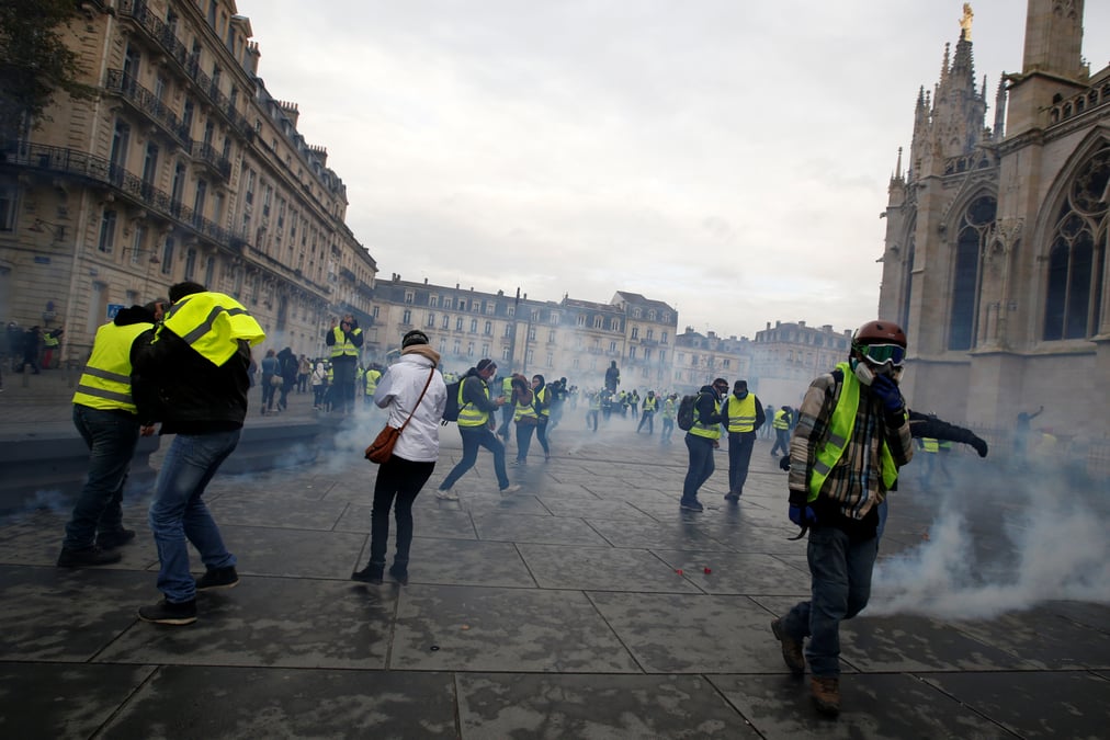 Enquete apres la blessure d'un "gilet jaune" a bordeaux
