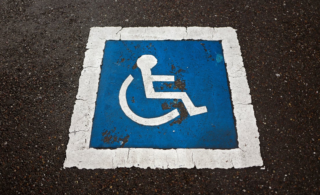 France: l'allocation adulte handicape revalorisee de 40 euros a l'automne