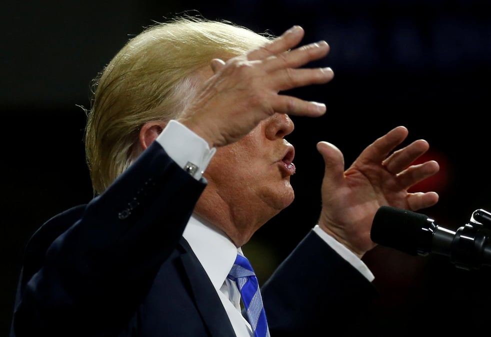 Trump dans la tourmente judiciaire avant les "midterms"