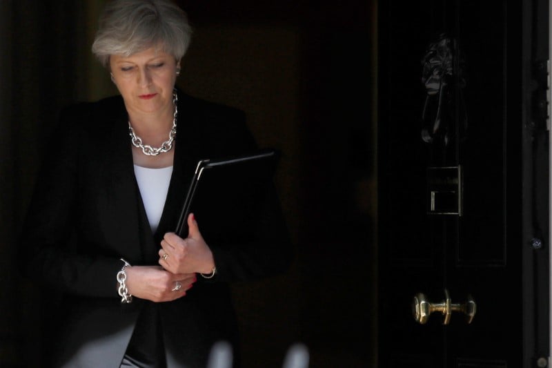 Theresa may va consulter largement sur le brexit